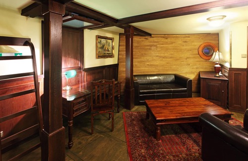 Nove Mesto Hotel | Boat Hotel Matylda
