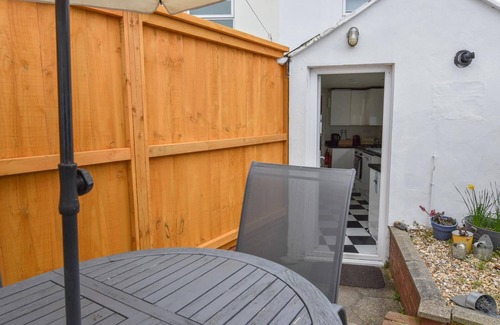 Cowes Apartment | Boat House Located in the Sailing Mecca of Cowes
