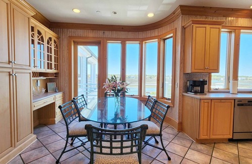 Pawleys Island House | Boat House- Oceanfront Hot Tub! Creekfront, Dock & Pool