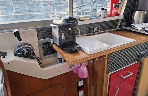 Ouistreham Boat Rental | Boat in port