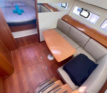 Charente-Maritime Boat Rental | BOAT PARADISE LA ROCHELLE - Leader 10