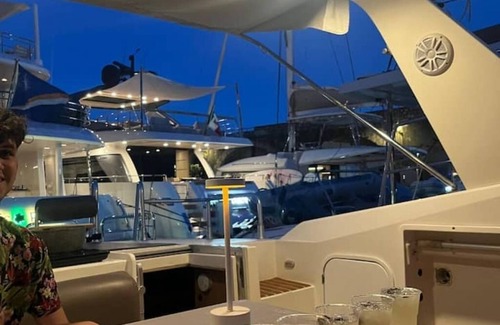 Castellammare di Stabia Boat Rental | BOAT SUITABLE FOR FAMILY GULF OF NAPLES