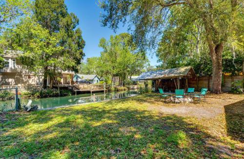 Homosassa House | Boat Slip and Fire Pit Peaceful House