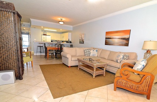 Gulf Shores Condo | Boat slip, pier, work out area, and enjoy the visit for a great 30 days......