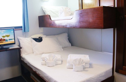 Cairns Central Business District Boat Rental | Boatel Cairns