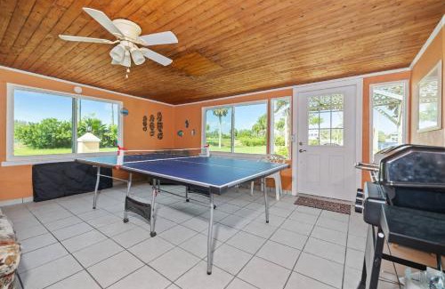 Green Key Estates House | Boaters Dream Rustic Waterfront Retreat