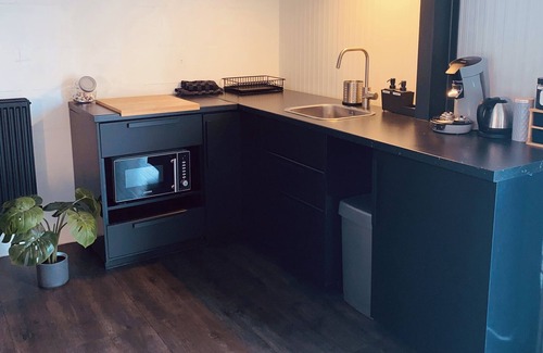 Slotervaart Bed & Breakfast | Boathouse Amsterdam with bikes