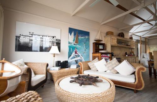Goolwa North Bed & Breakfast | Boathouse - Birks River Retreat
