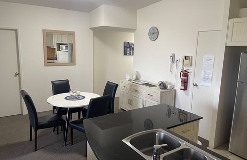 Tea Gardens Apartment | Boathouse Resort Tea Gardens
