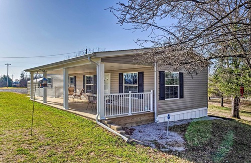 Burkesville Cottage | Boating Mecca: Near Dale Hollow Lake & Golf!