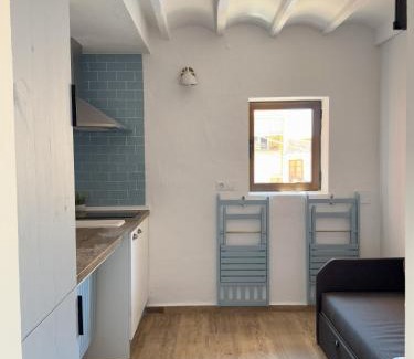Old Town Apartment | Bobal - Harbor's Light