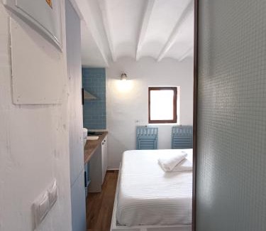 Old Town Apartment | Bobal - Harbor's Light
