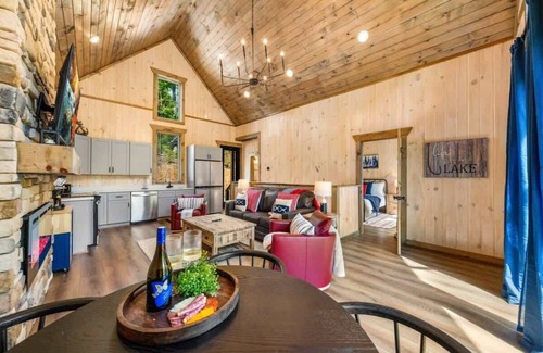 Sevierville Cabin | Bobber Bungalow | Boat, Float, Relax