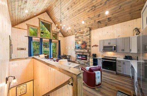 Sevierville Cabin | Bobber Bungalow | Boat, Float, Relax