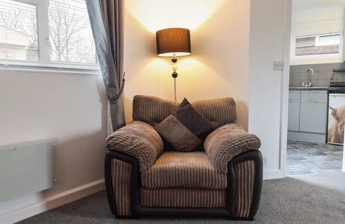 Chard Cottage | BOBBY'S LODGE, pet friendly, with a garden in South Chard