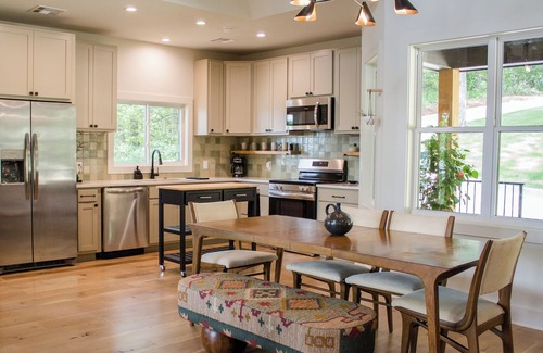 Farmerville Cabin | "Bobcat" Cabin is a newly built, elevated rustic home on Lake D'arbonne!