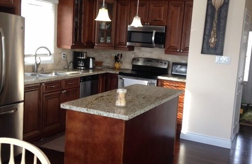Fenelon Falls Cottage | Bobcaygeon Executive. Sturgeon Lake Waterfront - Kawartha Lakes