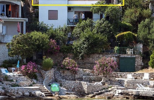 Primosten Burnji Apartment | Bobi - 10 M From the sea - SA2