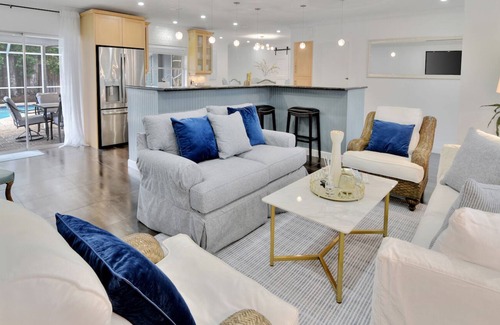 Boca Raton House | Boca Blue - Heated Saltwater Pool - 3 min to Town Center Mall