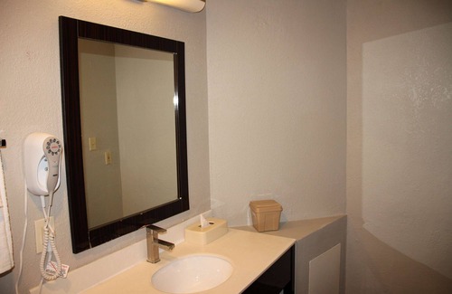 Deerfield Beach Hotel | Boca Suites Deerfield Beach, SureStay Collection by BW