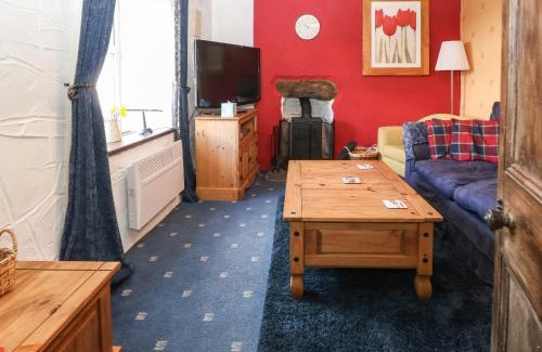 Caernarfon House | Bod Feurig