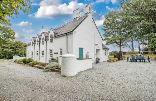 Rhoscolyn House | Bodior Garden Cottage
