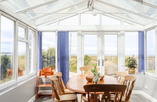 Holyhead House | Bodlasan Groes Cottage