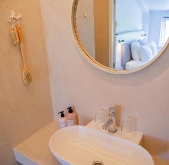 Oudega Apartment | Boerderij Appartementen Ûnder de Wol - Súdwest Fryslân