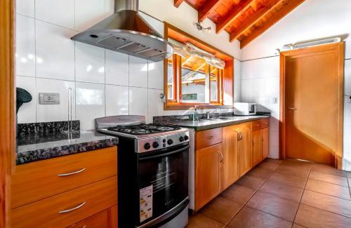 Puerto Manzano House | BOG La Florcita - Casa en Puerto Manzano rodeada de bosque