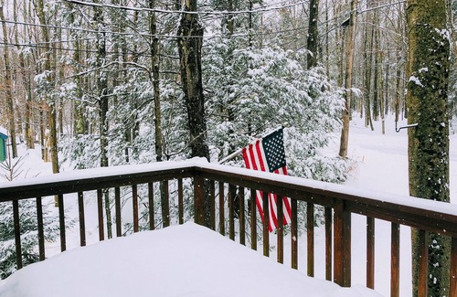 Hamlin Cabin | Bohemian, Luxurious Retreat in Hideout, Poconos.