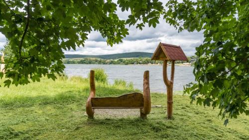 Kranichfeld Apartment | BohnApartments Juwel am See, mitten in der Natur - Parkplatz - Kamin - WLAN - Nähe Erfurt