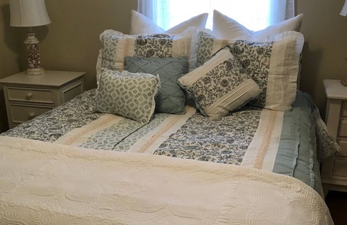 Bohners Lake Cottage | Bohner's Lake cottage retreat w/amazing sunsets