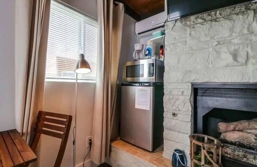 North Pacific Beach Apartment | Boho Bungalow Studio Walk to Beach