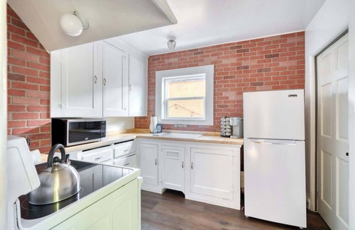 Alberta Arts District House | Boho Vibes | Alberta 2BR Coffee + Culture