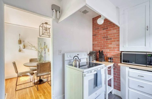Alberta Arts District House | Boho Vibes | Alberta 2BR Coffee + Culture
