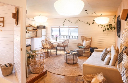 Great Barrier Island Apartment | Bohohill Apartment - Great Barrier Island Escape