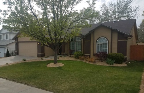 Southeast Boise House | BOISE BICYCLE COTTAGE - Enjoy Foothills, close to Boise River & Downtown
