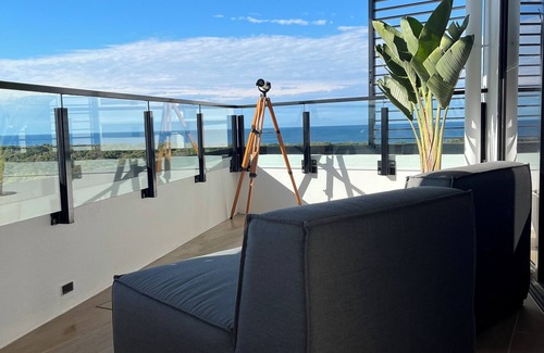 Bokarina Apartment | Bokarina Luxury Beach Escape | Stunning view | 200m to Beach | Heated Pool