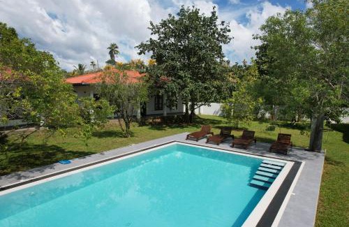Thiranagama Hotel | Bokka Almeida