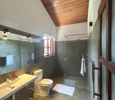 Thiranagama Hotel | Bokka Almeida