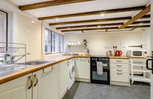 Abbess Roding House | Boldshaves Cottage