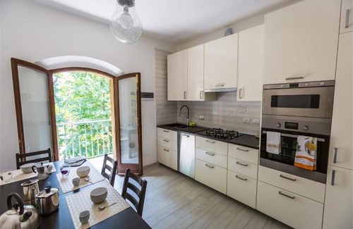 Province of Bologna Apartment | Bologna Butterfly Apartment