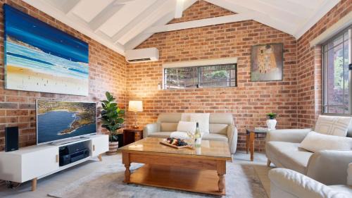 Kiama House | Bombo Blue