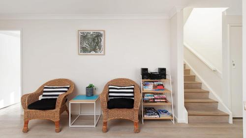 Fingal Bay House | Bombora Walking Distance to Fingal Beach- Farm Rd, Fingal Bay