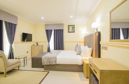 Orozo Hotel | BON Hotel Asokoro Residence – Wake Up to the Hills of Asokoro.