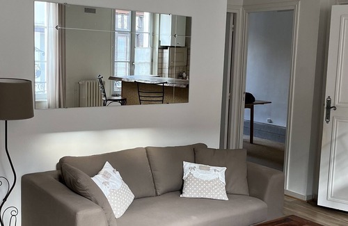 Montfort-l'Amaury Apartment | Bon Souvenir