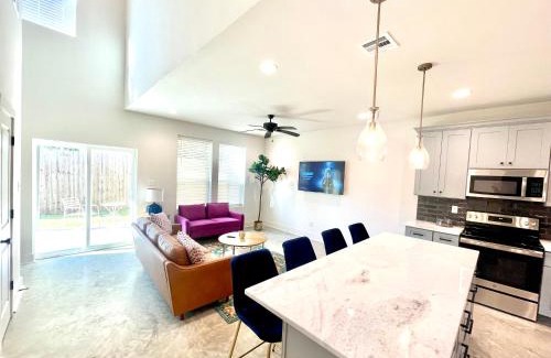 Lafayette Ski Chalet | Bon Temps House/2 KING Beds/Nespresso/Fast Wi-fi
