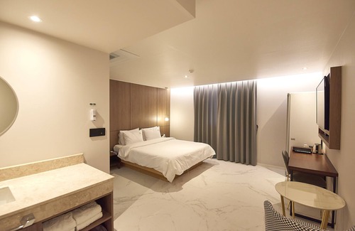 Yongho-dong Hotel | Bonathree Hotel