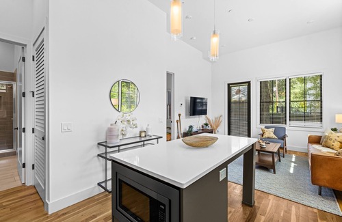 Virginia Highland Apartment | Bonaventure Furnished Apartments