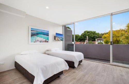 Bondi Apartment | Bondi Beach Studio King Suite + Balcony